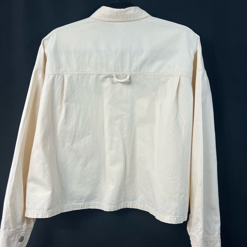 Eesome Off-White Button-Up Jacket - Picture 3 of 4